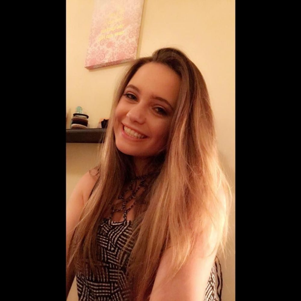 Meet your Posher, Delanie